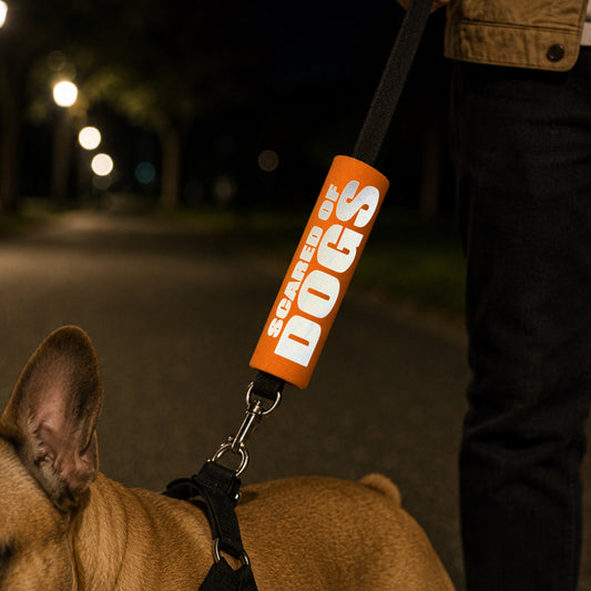 HI-VIS SCARED of DOGS Grip