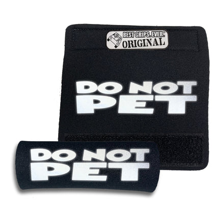 BEST GRIPS. EVER.® leash grip in black featuring HI-VIS DO NOT PET Grip, designed to improve comfort, control, and safety during dog walks.