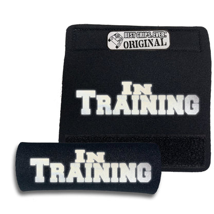 BEST GRIPS. EVER.® leash grip in black featuring HI-VIS IN TRAINING Grip, designed to improve comfort, control, and safety during dog walks.